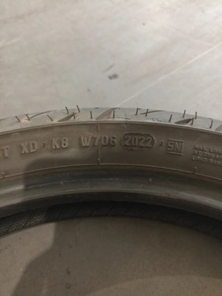 Rueda pirelli  para moto kymco 100/80-16