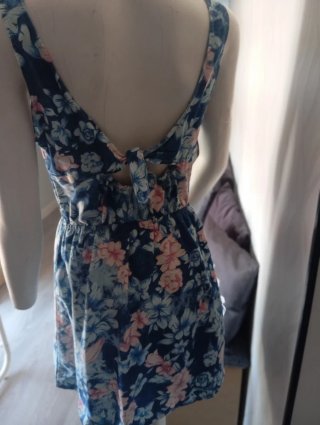 Vestido estilo denim floreado