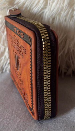 Cartera estilo billete de 100 USD
