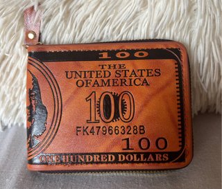 Cartera estilo billete de 100 USD