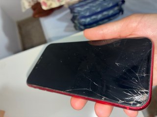 iPhone 11 Rojo para piezas