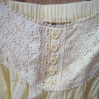 Blusa de tirantes amarilla