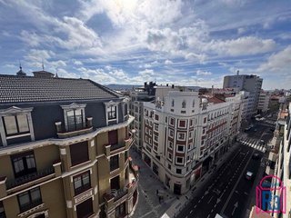 Oficina en alquiler en Centro Ciudad en León