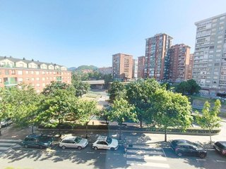 Piso en alquiler en Txurdinaga en Bilbao