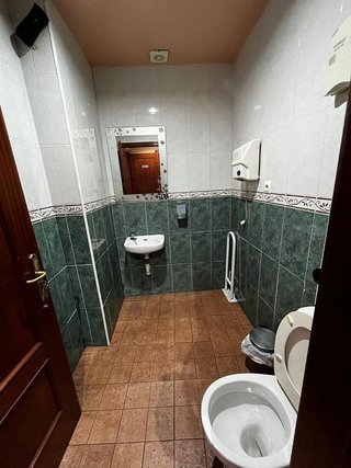 Local comercial en venta en Viñuela - Rescatado en Córdoba