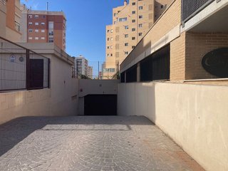 Garaje en venta en Cabo de las Huertas en Alicante