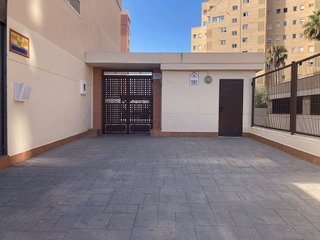 Garaje en venta en Cabo de las Huertas en Alicante