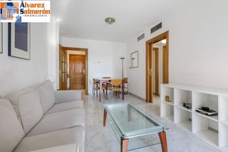 Piso en venta en Pajaritos - Plaza de Toros en Granada