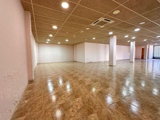 Local comercial en venta en Avinguda Catalunya en Palamós