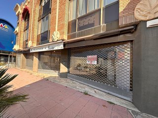 Local comercial en venta en Avinguda Catalunya en Palamós