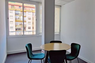 Oficina en alquiler en Les Corts en Barcelona