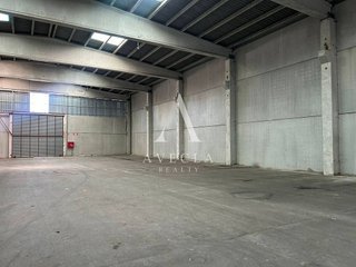 Nave industrial en alquiler en Sant Esteve Sesrovires