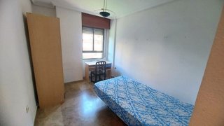 Piso en alquiler en Hospital en Jaén