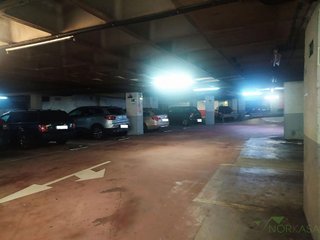 Garaje en alquiler en Zona Teatro Campoamor en Oviedo