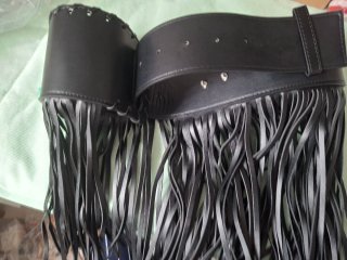 Cinturón de cadera negro con flecos