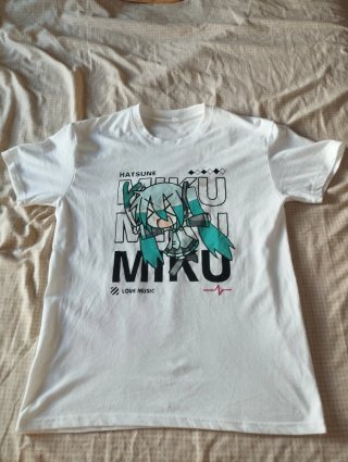 Camiseta Hatsune Miku