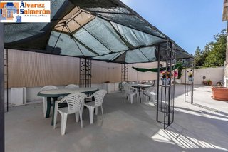Casa adosada en venta en Ogíjares