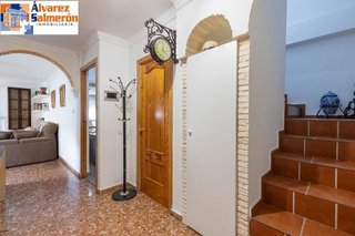 Casa adosada en venta en Ogíjares