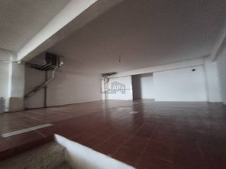 Local comercial en venta en Numancia - San Fernando en Santander