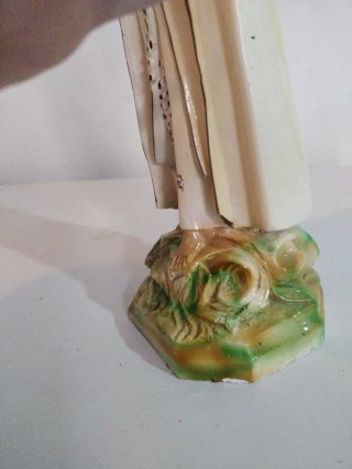 Virgen de Fátima con corona y rosario