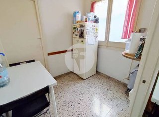 Piso en venta en Sants-Badal en Barcelona