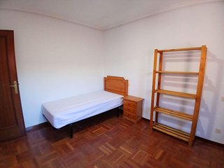 Piso en alquiler en Hospital - G3 - G2 en Burgos