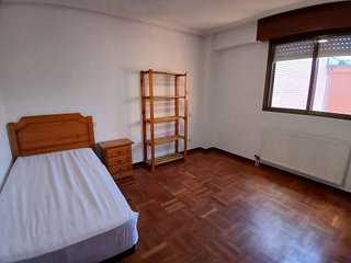 Piso en alquiler en Hospital - G3 - G2 en Burgos