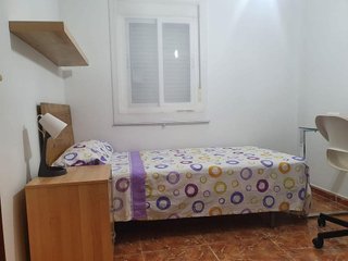 Piso en alquiler en Doctor Barraquer - G. Renfe - Policlínico en Sevilla