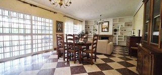 Chalet en venta en Palomares del Río