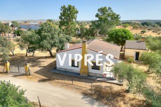 Chalet en venta en Arroyo de la Luz