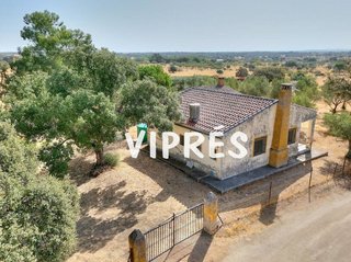 Chalet en venta en Arroyo de la Luz