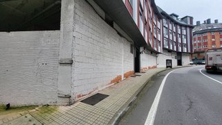 Local comercial en venta en Cee