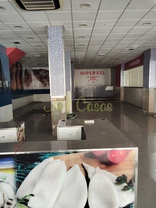 Local comercial en venta en Noia