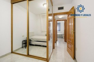Piso en venta en Pajaritos - Plaza de Toros en Granada
