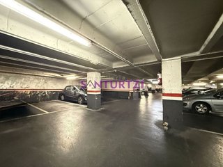 Garaje en venta en Santurtzi