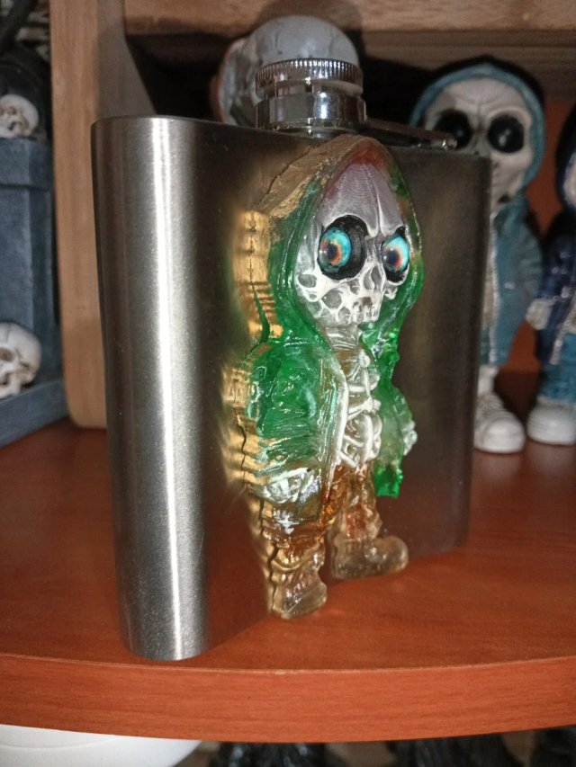 Lote 6 estatuas calavera cool mec y frasco bebida