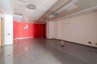 Local comercial en alquiler en Passeig Maragall - Zona Estació en Gavà