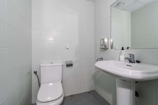 Local comercial en alquiler en Passeig Maragall - Zona Estació en Gavà