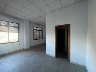 Local comercial en alquiler en Benavente