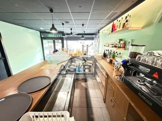 Local comercial en alquiler en L'Alquenència en Alzira
