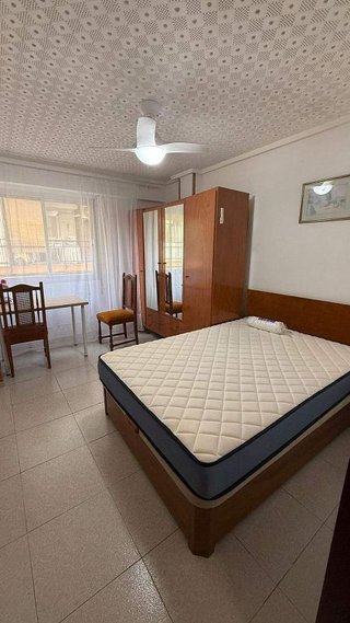 Piso en alquiler en Los Ángeles en Alicante