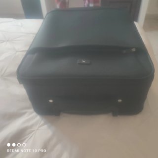 Maleta de cabina negra