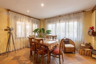 Chalet en venta en Residencial Triana - Barrio Alto en Gabias (Las)