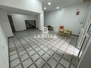 Local comercial en venta en Bellavista en Sevilla