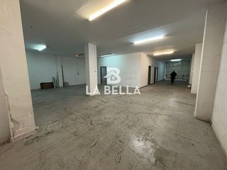 Local comercial en venta en Bellavista en Sevilla
