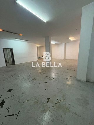 Local comercial en venta en Bellavista en Sevilla