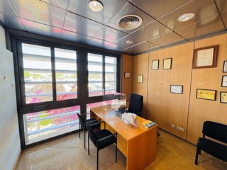 Oficina en venta en Son Cotoner en Palma de Mallorca