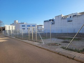 Terreno en venta en Gelves