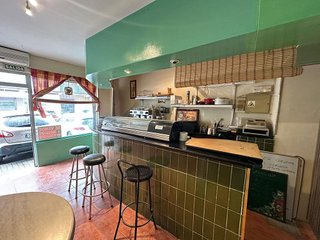 Local comercial en venta en Reyes Católicos en Alcalá de Henares