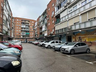 Local comercial en venta en Reyes Católicos en Alcalá de Henares